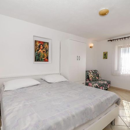 Apartments Anna Трогир Екстериор снимка
