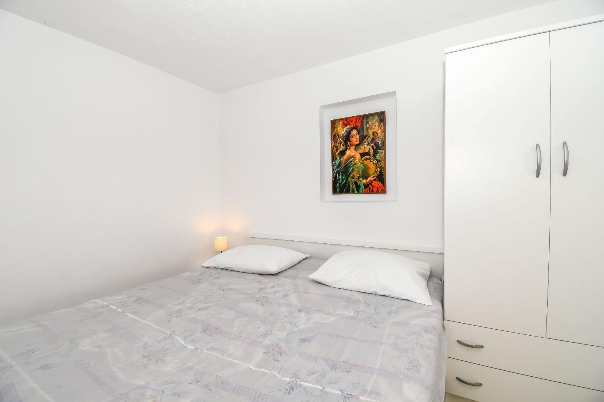 Apartments Anna Трогир Екстериор снимка
