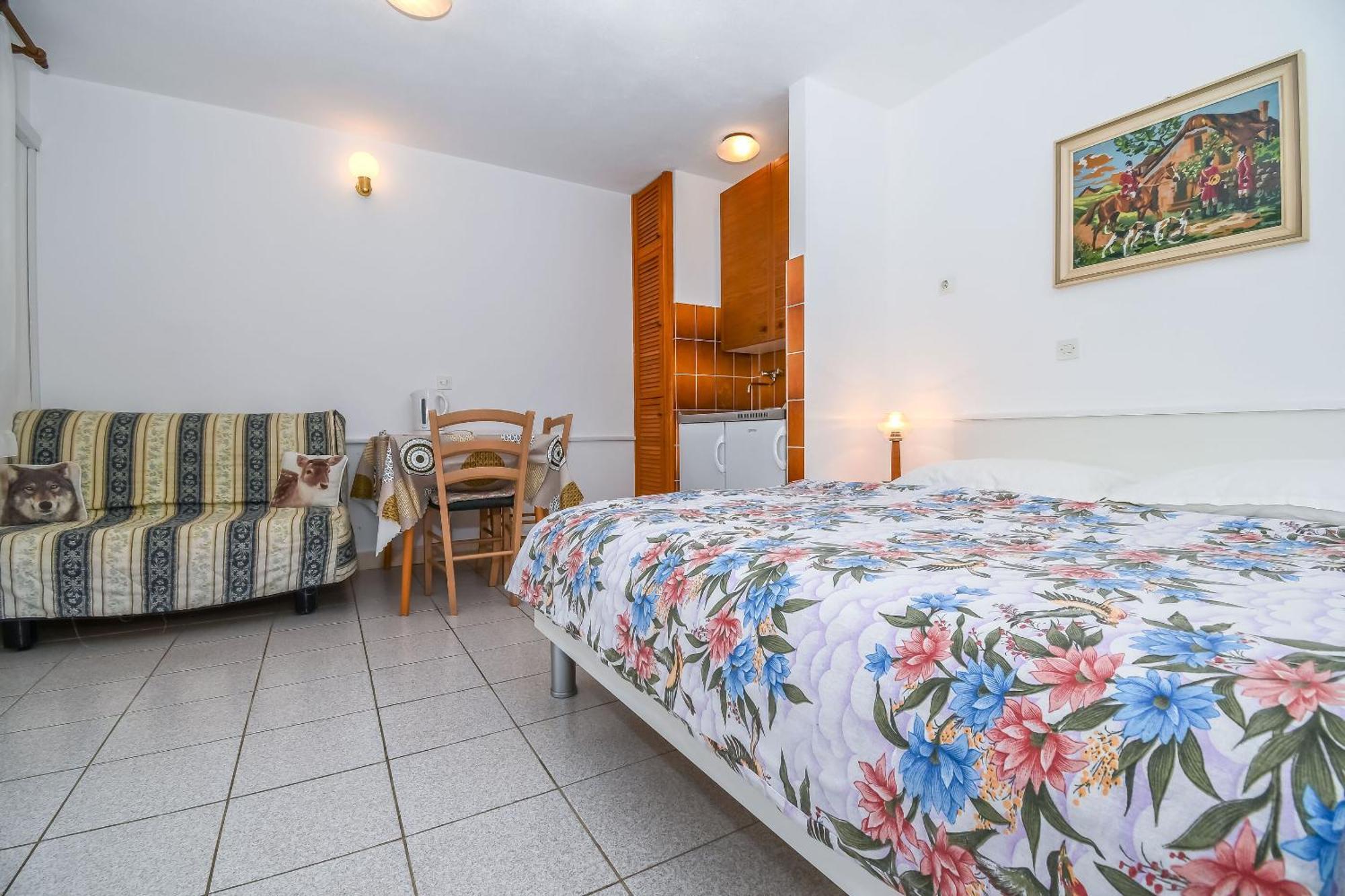 Apartments Anna Трогир Екстериор снимка
