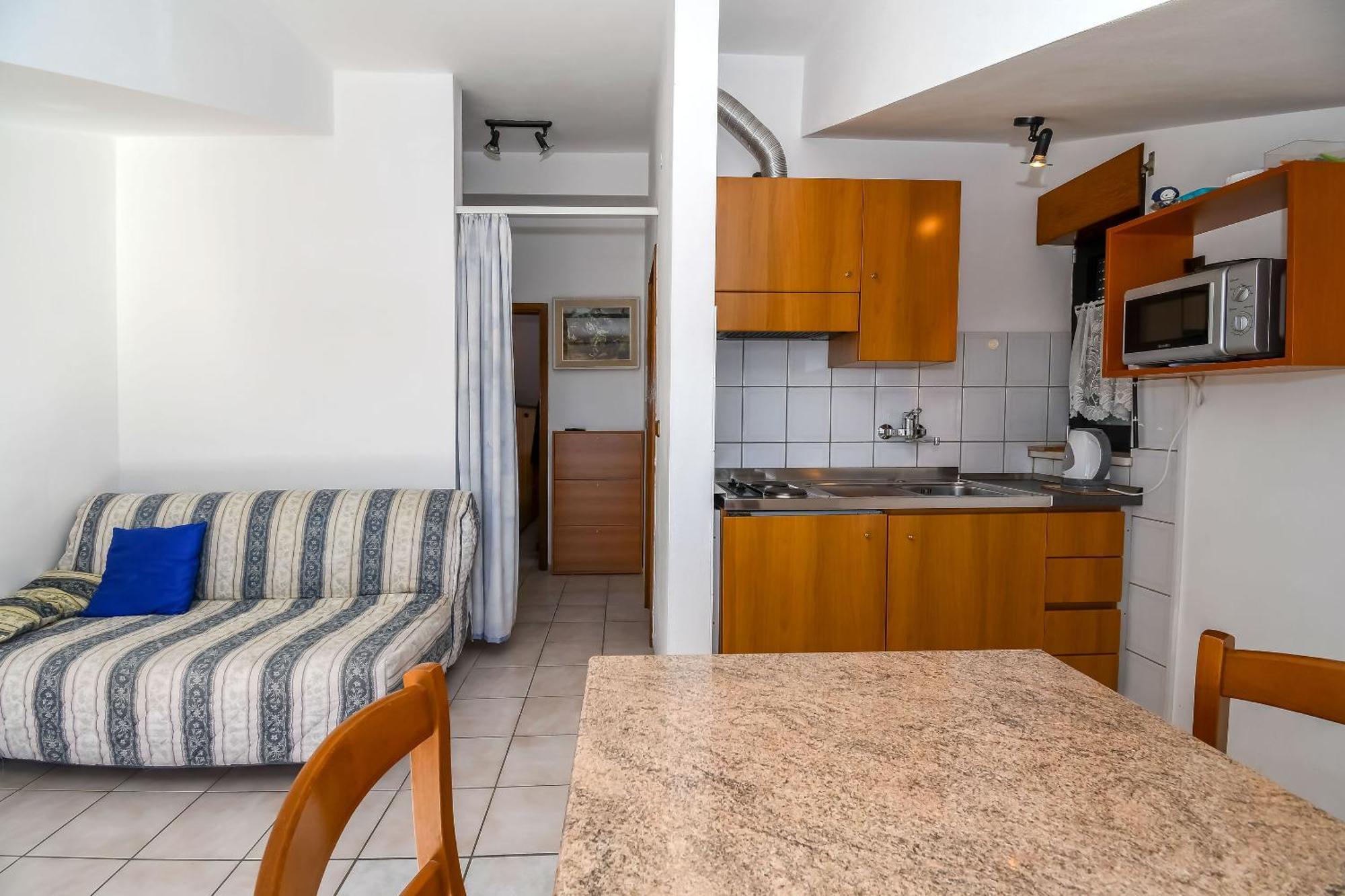 Apartments Anna Трогир Екстериор снимка